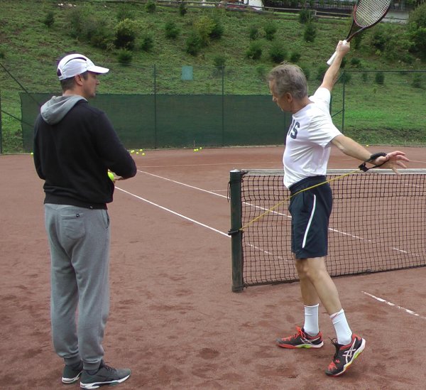 one-handed backhand biomechanics in tennis